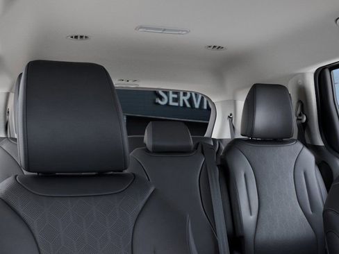 New 2026 Kia Carnival EX image 27