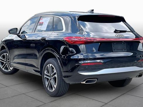 Used 2025 Audi Q5 Premium AWD/4WD image 12