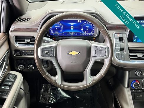 Used 2022 Chevrolet Suburban LT w/ LT Signature Package AWD/4WD image 18