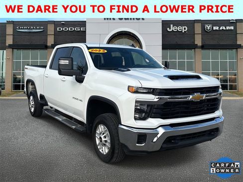 Used 2024 Chevrolet Silverado 2500 LT image 1