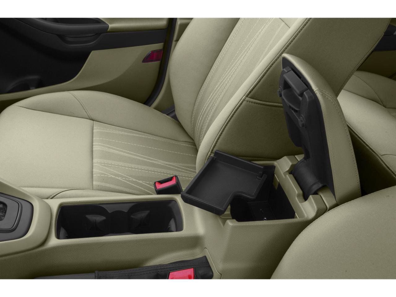 Used 2015 Ford Focus SE w/ SE Cold Weather Package FWD image 9