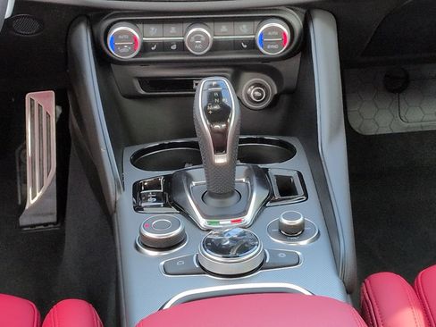 New 2026 Alfa Romeo Giulia w/ Driving Assist Package RWD image 17