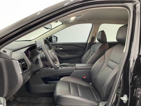 Used 2024 Nissan Rogue SL image 17