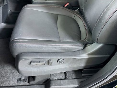 Used 2025 Honda Odyssey Sport-L image 22