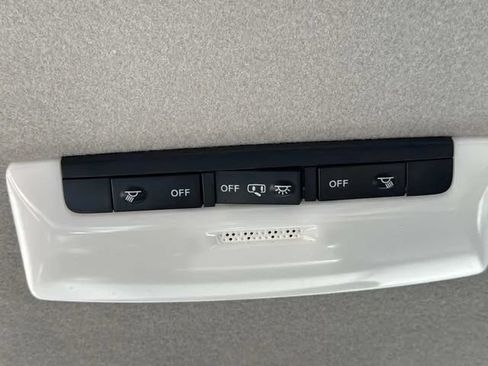 Used 2025 Nissan Kicks Play S FWD image 40