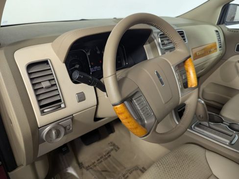 Used 2007 Lincoln MKX 2WD image 10