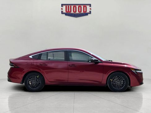 New 2026 Nissan Sentra SV image 2