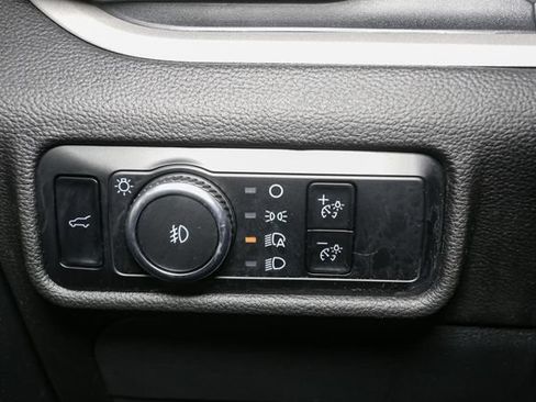 Used 2023 Ford Explorer XLT w/ Equipment Group 202A AWD/4WD image 34