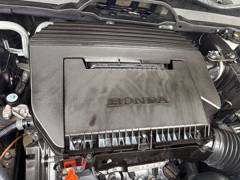 Certified 2025 Honda Pilot Touring image 36