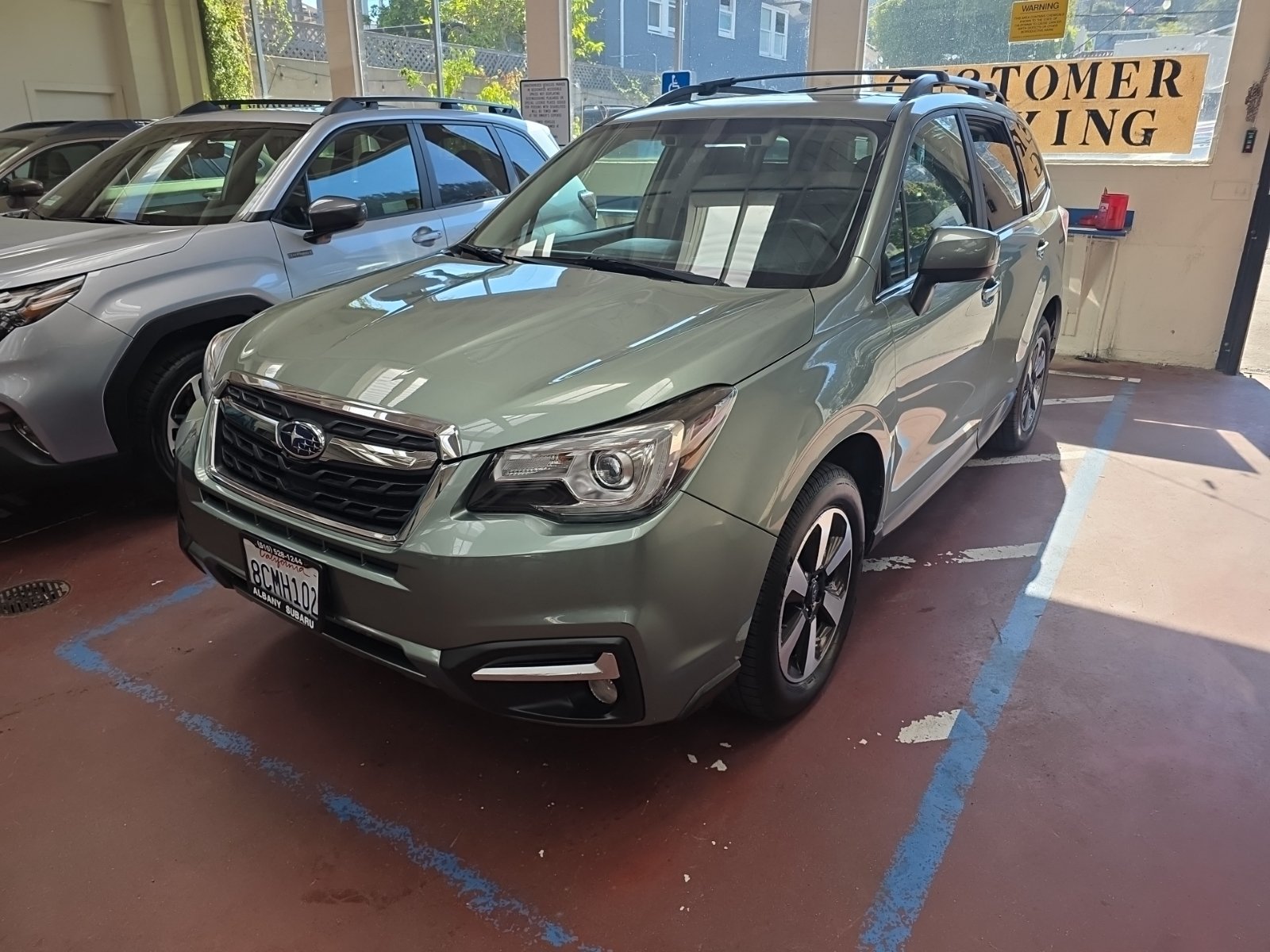 Used 2018 Subaru Forester 2.5i Limited AWD/4WD image 1