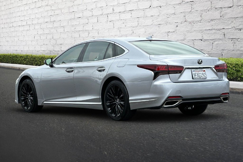 Used 2023 Lexus LS 500 w/ Accessory Package (Z1) RWD image 6
