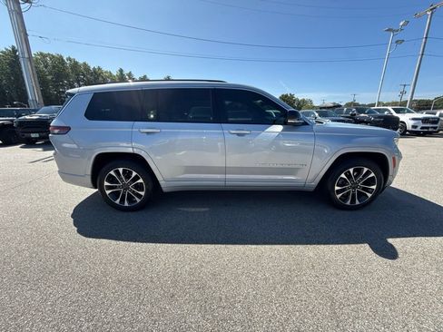 Certified 2021 Jeep Grand Cherokee L Overland w/ Luxury Tech Group IV AWD/4WD image 6