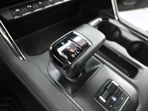 Used 2023 GMC Sierra 1500 AT4 w/ AT4 Premium Package AWD/4WD image 26