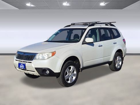 Used 2010 Subaru Forester 2.5X Limited image 1