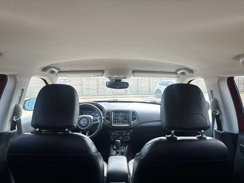 Used 2018 Jeep Compass Trailhawk w/ Leather Interior Group AWD/4WD image 31