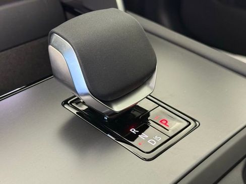 New 2025 Land Rover Discovery Sport S AWD/4WD image 19