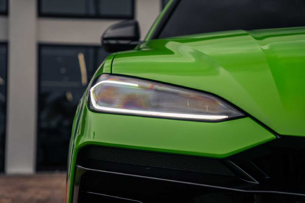 Used 2025 Lamborghini Urus SE AWD/4WD image 9