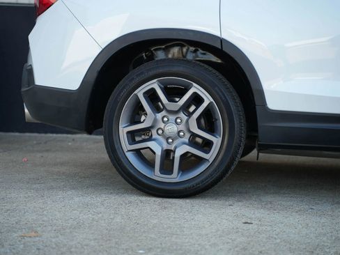 Used 2022 Honda Passport EX-L image 12