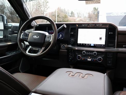 Used 2024 Ford F350 King Ranch w/ Chrome Package image 37