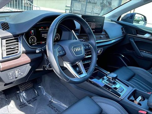 Used 2023 Audi Q5 e Premium Plus AWD/4WD image 9