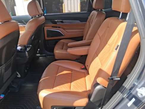 Certified 2024 Kia Telluride SX Prestige X-Line AWD/4WD image 16