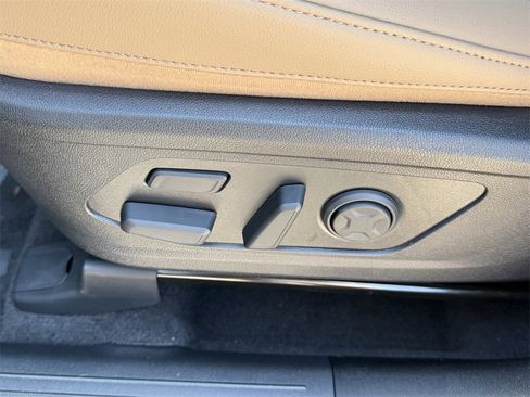 New 2026 Kia Sorento SX Prestige w/ Olive Brown Leather Package image 23