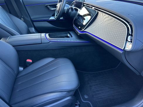 Certified 2025 Mercedes-Benz E 350 4MATIC Sedan image 15