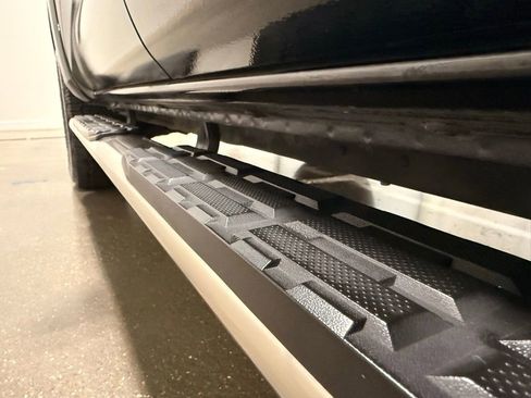 Used 2017 Toyota Tacoma SR5 image 12