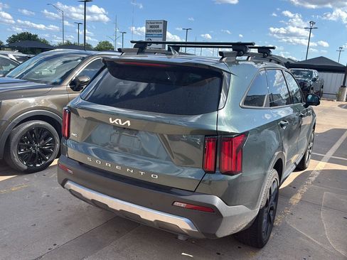 Used 2022 Kia Sorento SX Prestige w/ Rust Color Package AWD/4WD image 4