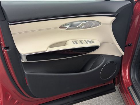 New 2026 Genesis GV70 2.5T image 10