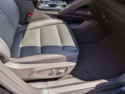Certified 2023 Buick Envision Essence FWD image 27