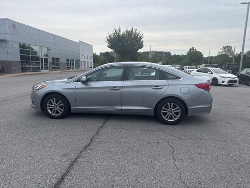 Used 2017 Hyundai Sonata SE FWD image 8