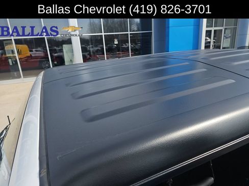 Used 2022 Jeep Wrangler Sport AWD/4WD image 19