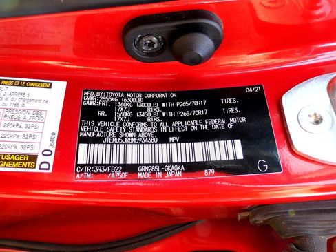 Used 2021 Toyota 4Runner SR5 image 29