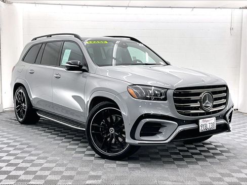 Used 2026 Mercedes-Benz GLS 580 4MATIC image 34