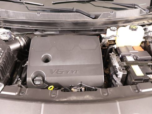 Used 2023 Chevrolet Traverse LS image 19