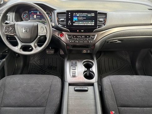 Used 2022 Honda Pilot Sport image 17