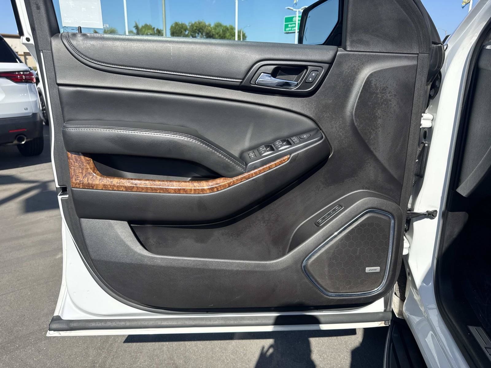 Used 2016 Chevrolet Suburban LTZ RWD image 20