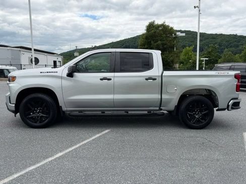 Used 2021 Chevrolet Silverado 1500 Custom w/ Rally Edition AWD/4WD image 9
