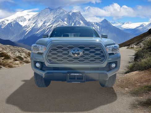 Certified 2023 Toyota Tacoma TRD Off-Road image 8