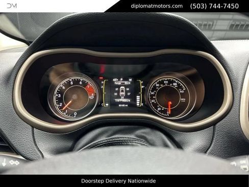 Used 2018 Jeep Cherokee Sport w/ Cold Weather Group AWD/4WD image 35