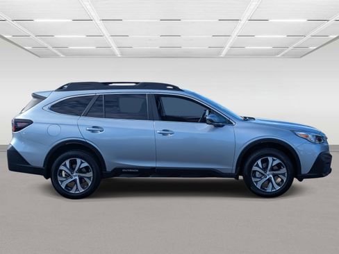 Certified 2022 Subaru Outback Limited w/ Popular Package #2 image 6