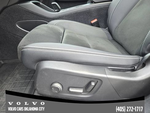 Certified 2023 Volvo C40 P8 Recharge Ultimate AWD/4WD image 18