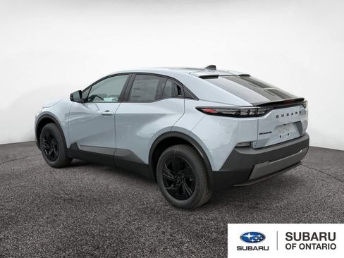 New 2026 Subaru Uncharted Premium FWD image 3