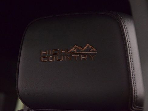 Used 2024 Chevrolet Silverado 1500 High Country w/ Z71 Off-Road Package image 30