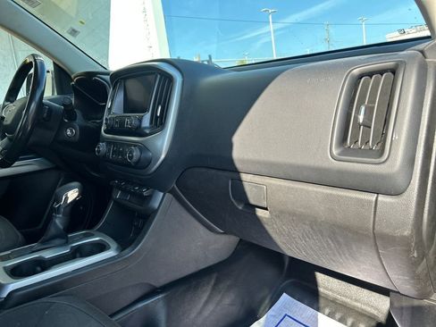 Used 2022 Chevrolet Colorado LT w/ Fleet Safety Package image 14