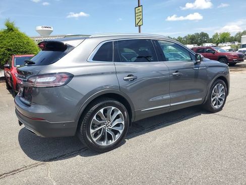 Used 2023 Lincoln Nautilus Reserve w/ Equipment Group 201A FWD image 6