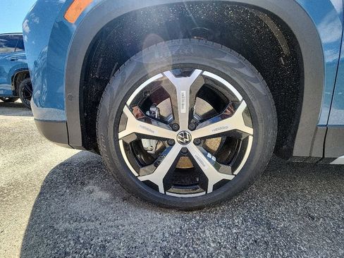New 2026 Volkswagen Tiguan SE AWD/4WD image 17