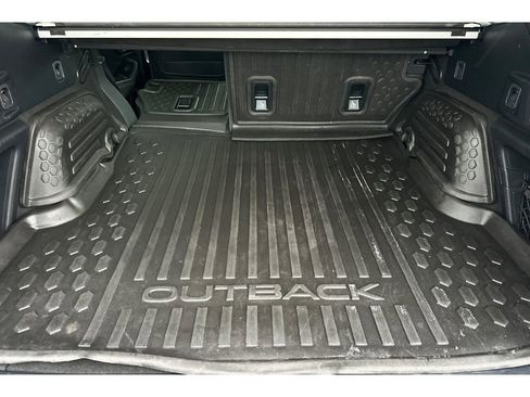Used 2022 Subaru Outback Wilderness image 17