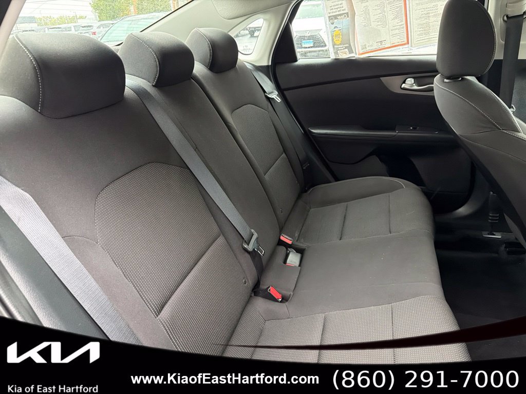 Used 2020 Kia Forte LXS FWD image 13